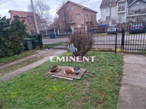 Prodaja, kuća, 219m², Altina, Beograd - image 15