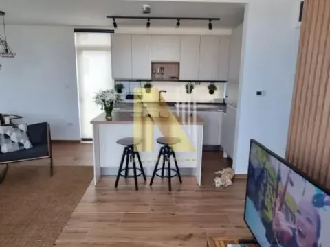 Rent, three bedroom apartment, 105m², Sremska Kamenica, Petrovaradin - image 2