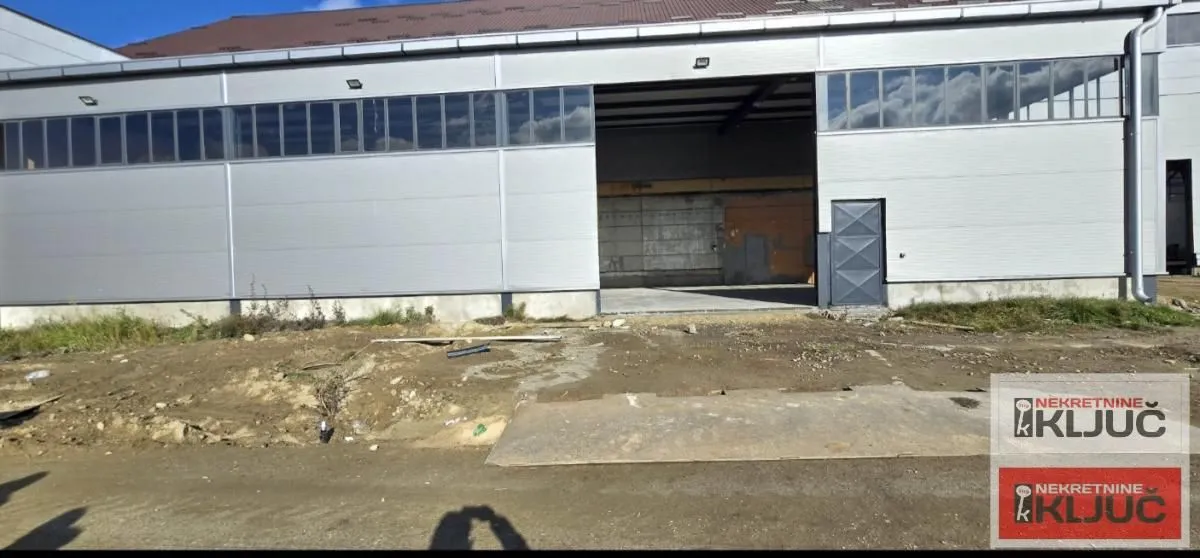 Izdavanje, poslovni prostor, 260m², Futog, Novi Sad Sve Podlokacije