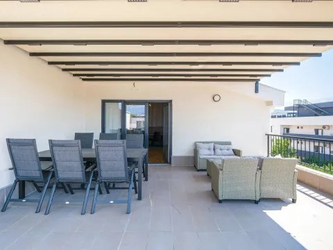 Prodaja, dvosoban stan, 93m², Donja Lastva, Tivat - image 3