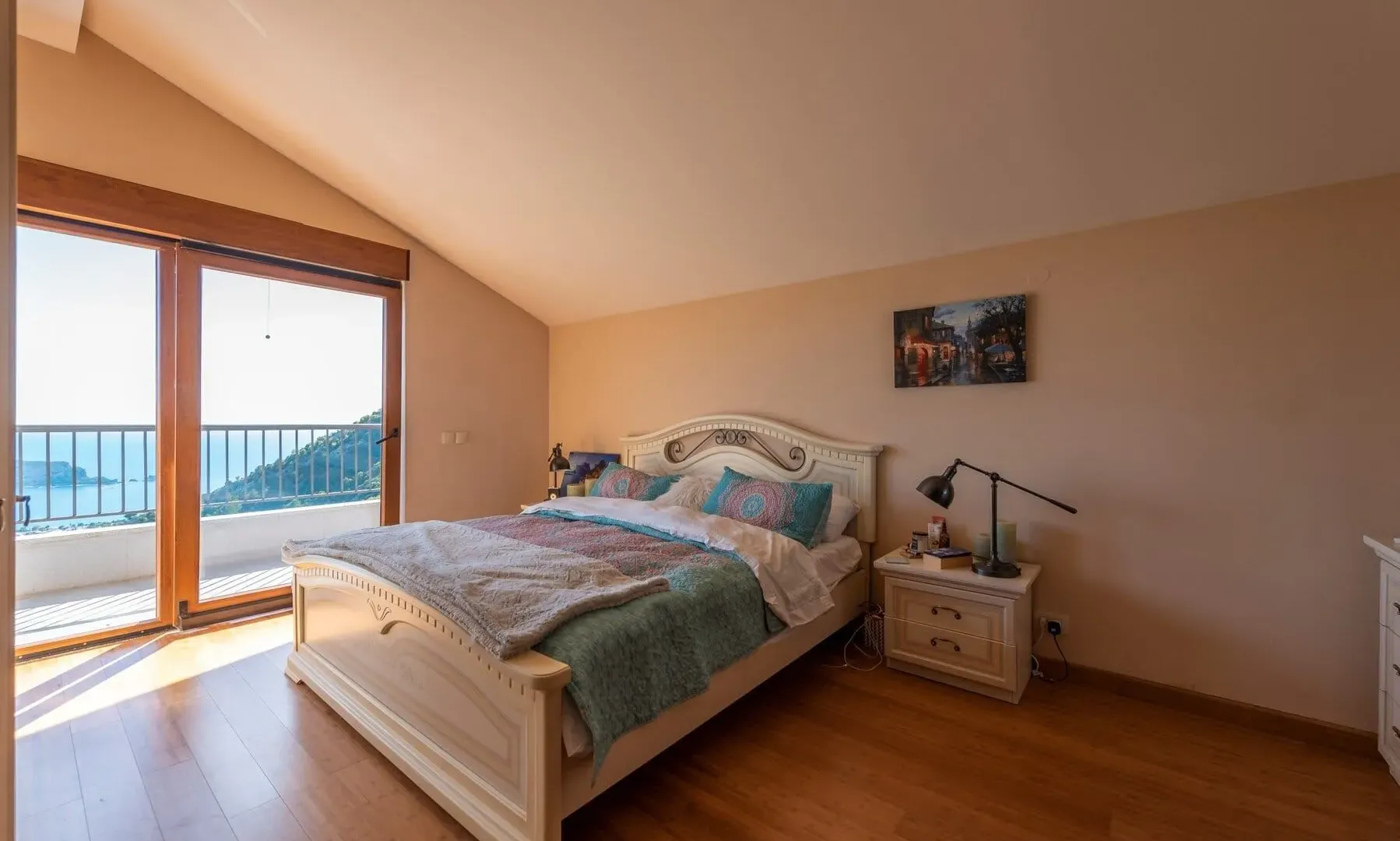 Sale, house, 280m², Markovići, Budva