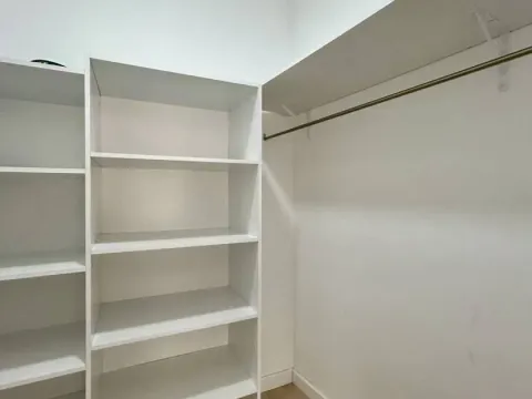 Prodaja, dvosoban stan, 72m², Centar, Bar - image 4