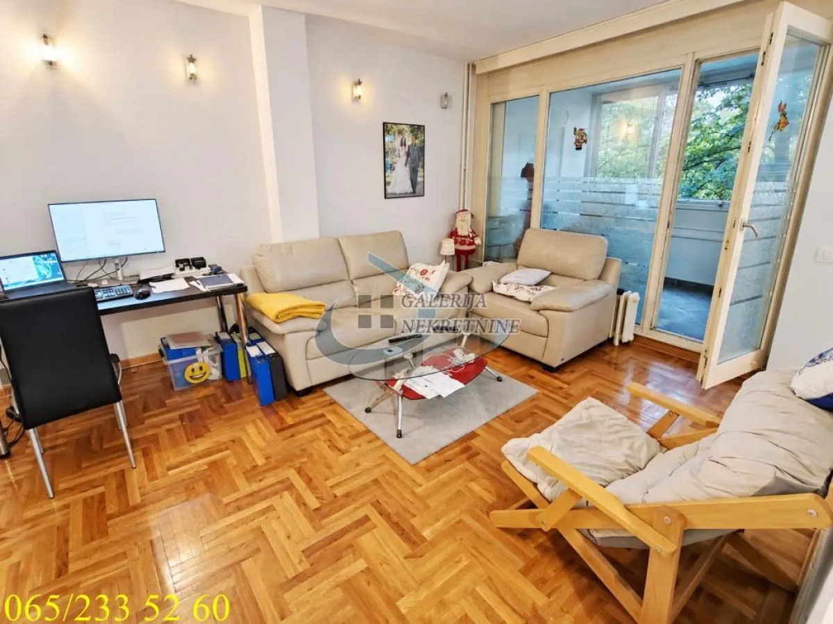 Prodaja, trosoban stan, 84m², Cerak Vinogradi, Beograd