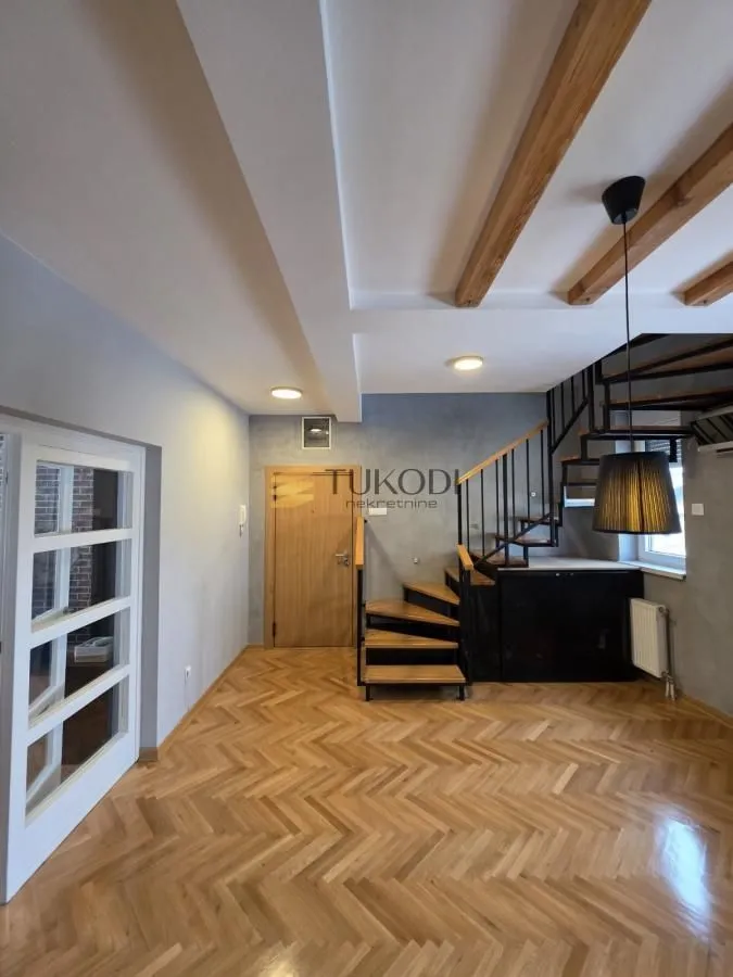 Prodaja, stan, 156m², Centar, Novi Sad