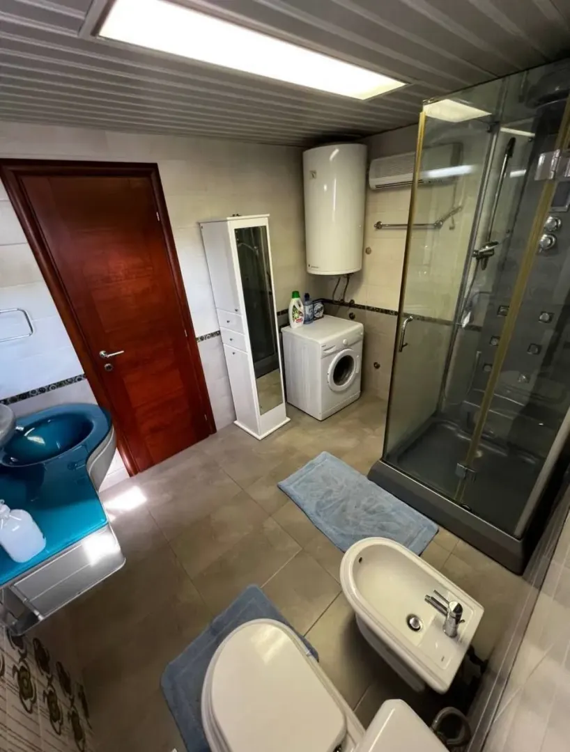 Rent, three bedroom apartment, 183m², Bečići, Budva