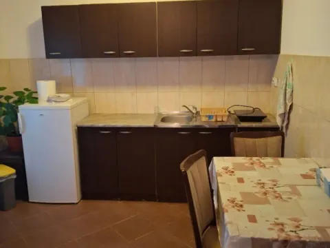 Izdavanje, garsonjera, 43m², Veliki Mokri Lug, Zvezdara Sve Podlokacije - image 2