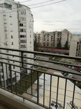 Izdavanje, trosoban stan, 100m², Blok 6, Podgorica - image 11