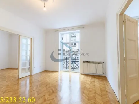 Izdavanje, četvorosoban stan, 104m², Stari Grad, Beograd