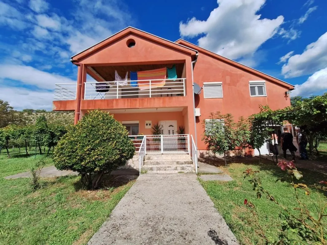 Sale, house, 212m², Danilovgrad, Crna Gora