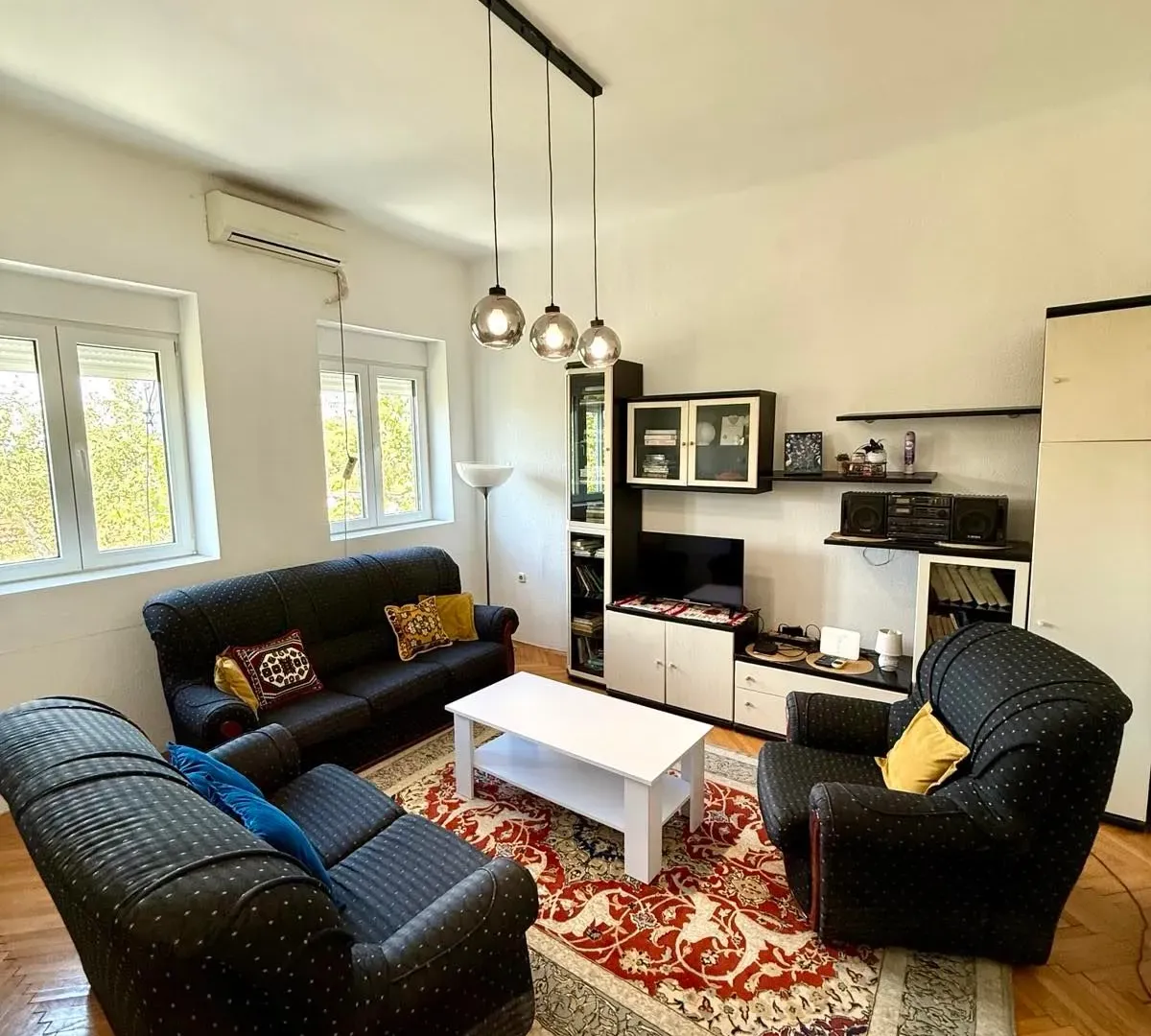 Izdavanje, dvosoban stan, 70m², Centar, Podgorica