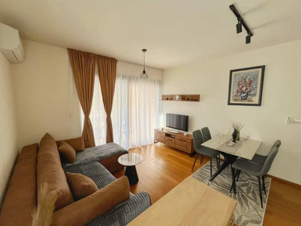 Izdavanje, jednosoban stan, 40m², Donja Lastva, Tivat