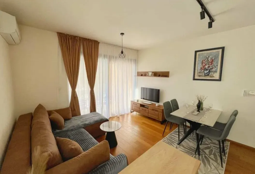 Izdavanje, jednosoban stan, 40m², Donja Lastva, Tivat
