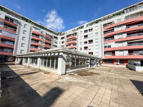 Rent, office space, 1990m², Preko Morače, Podgorica - image 3