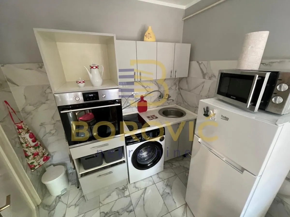 Rent, two bedroom apartment, 50m², Čubura, Beograd