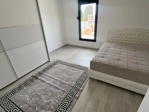 Rent, house, 220m², Polje, Bar - image 10