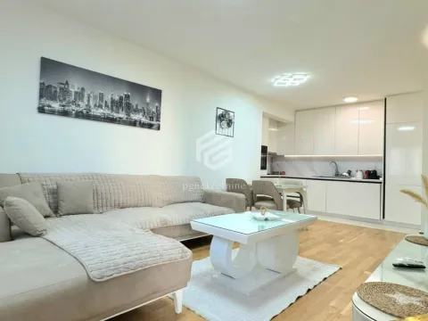 Izdavanje, jednosoban stan, 47m², City Kvart, Podgorica - image 4