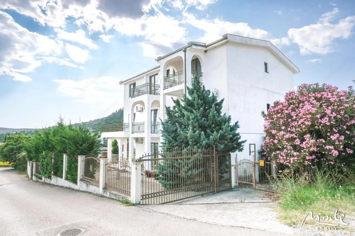 Sale, house, 410m², Sutomore, Bar