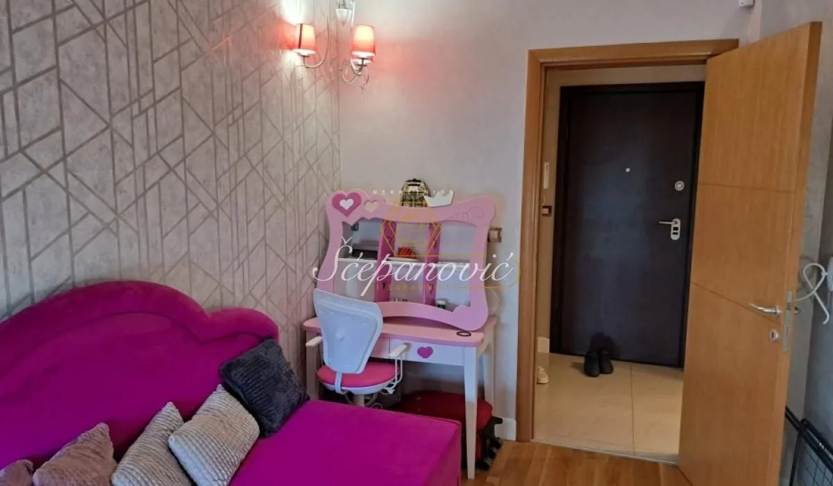 Prodaja, trosoban stan, 87m², Nova Detelinara, Novi Sad Sve Podlokacije