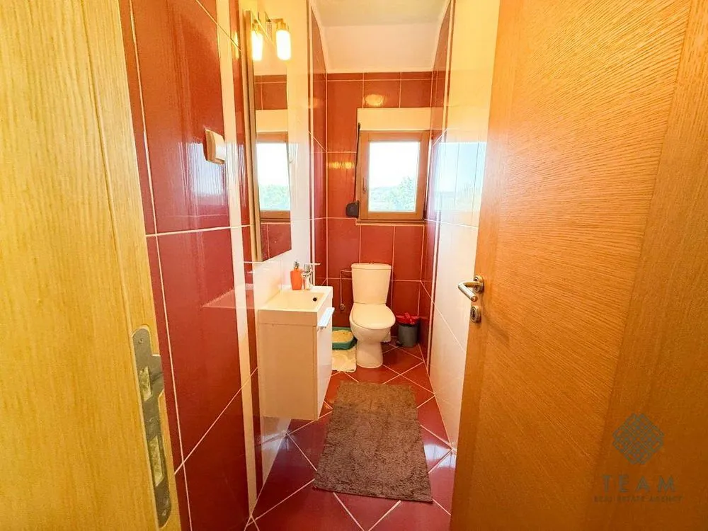 Prodaja, trosoban stan, 136m², Centar, Podgorica