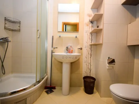 Rent, one bedroom apartment, 42m², Stari Aerodrom, Podgorica - image 9