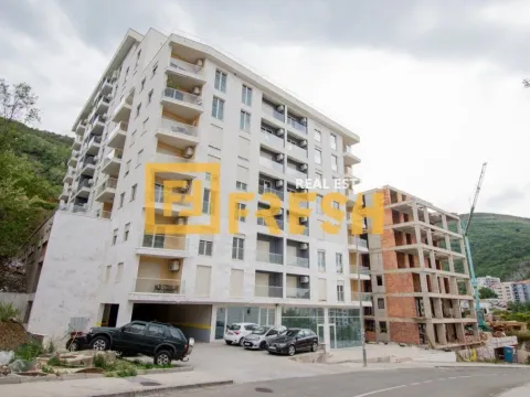 Sale, two bedroom apartment, 62m², Bečići, Budva - image 2