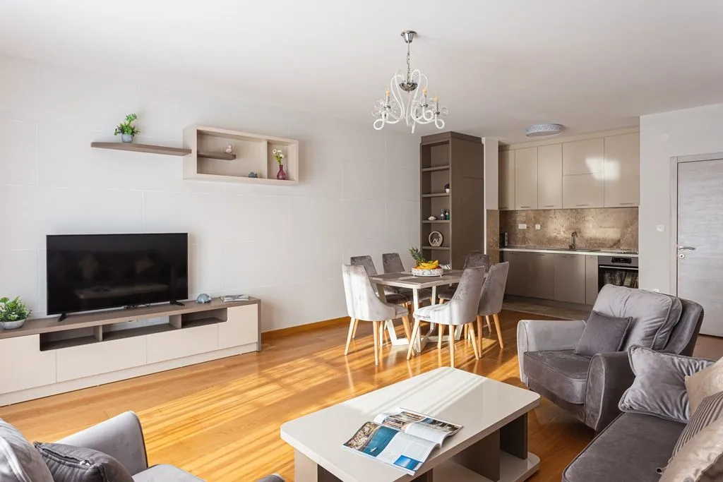 Prodaja, jednosoban stan, 74m², Pržno, Budva