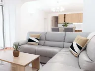 Sale, two bedroom apartment, 80m², Sveti Stefan, Budva - image 9