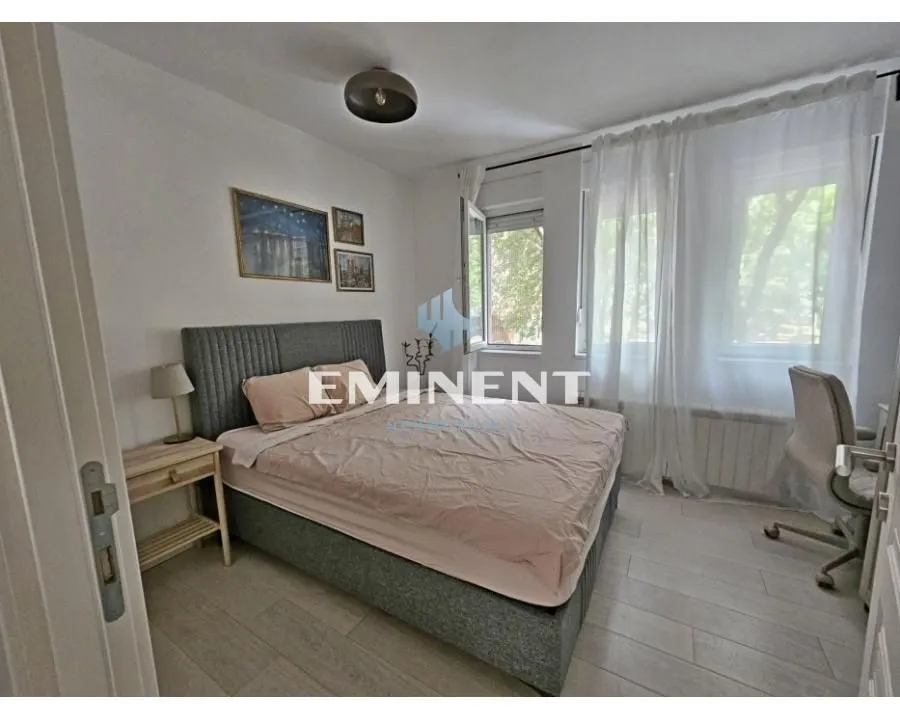 Rent, two bedroom apartment, 43m², Zemun Centar, Zemun Sve Podlokacije
