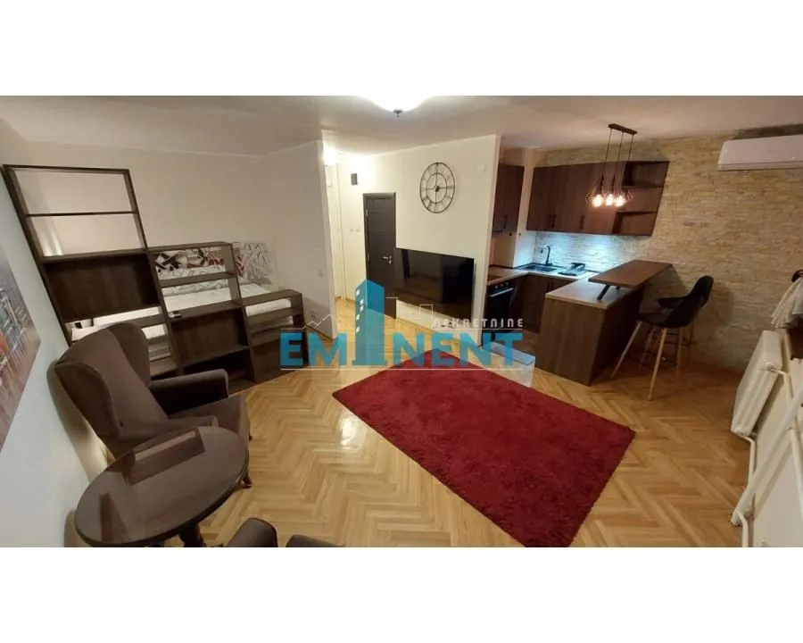 Izdavanje, jednosoban stan, 32m², Čukarica, Beograd