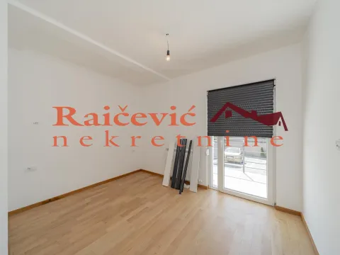Prodaja, trosoban stan, 95m², Grocka, Beograd - image 14