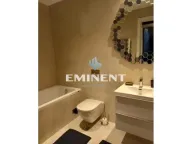 Izdavanje, trosoban stan, 80m², Savski Venac, Beograd - image 17