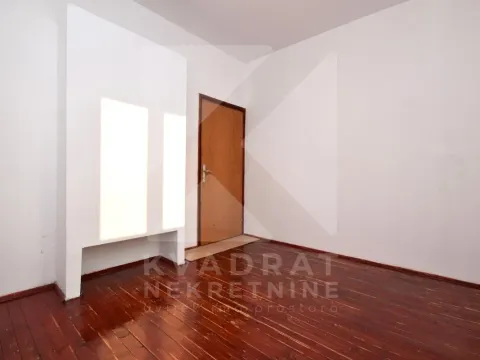 Izdavanje, dvosoban stan, 63m², Malo Brdo, Podgorica - image 8