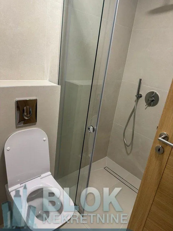 Izdavanje, jednosoban stan, 47m², City Kvart, Podgorica