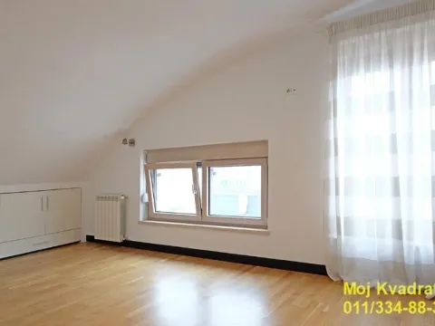 Prodaja, četvorosoban stan, 130m², Vračar Hram, Vračar Sve Podlokacije - image 13