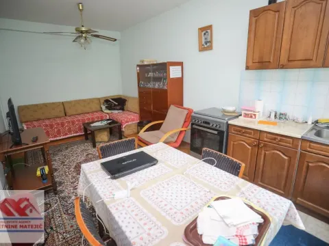 Sale, house, 300m², Kragujevac, Srbija - image 19