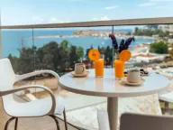 Izdavanje, jednosoban stan, 56m², Budva, Crna Gora - image 2