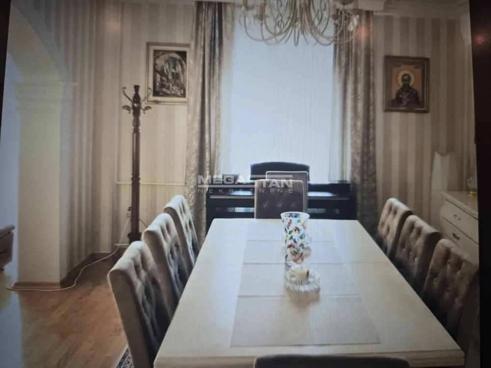 Rent, house, 364m², Čukarica, Beograd