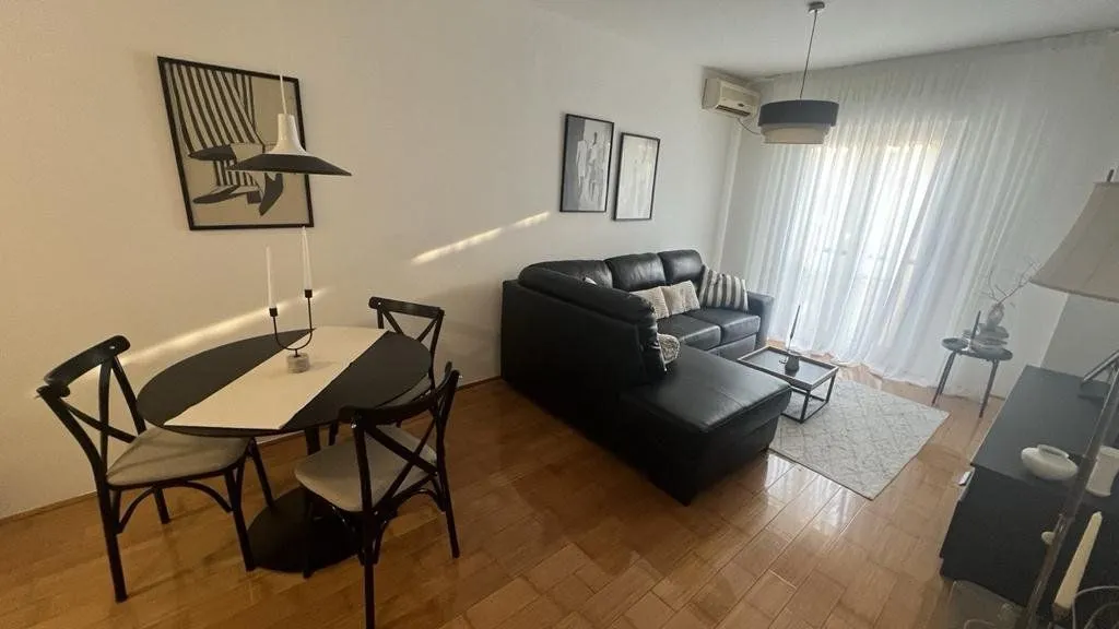 Rent, one bedroom apartment, 47m², Centar, Podgorica