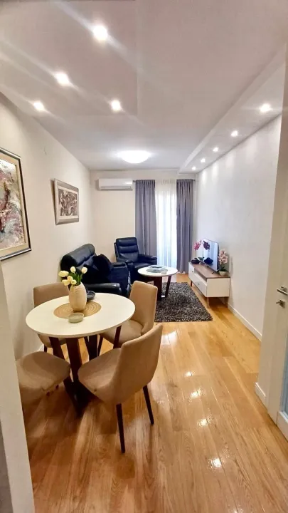 Rent, one bedroom apartment, 45m², Central Point, Podgorica