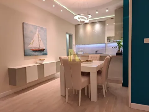 Izdavanje, trosoban stan, 77m², Centar, Novi Sad - image 10