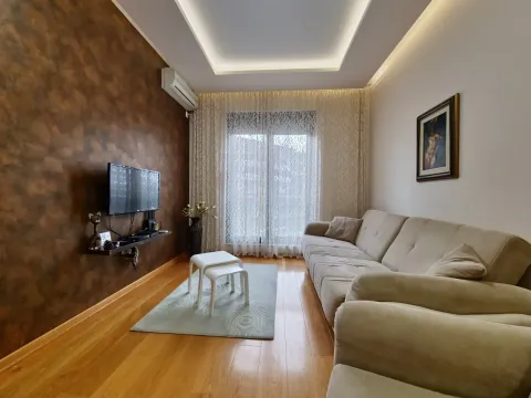 Izdavanje, jednosoban stan, 36m², Budva, Crna Gora - image 1
