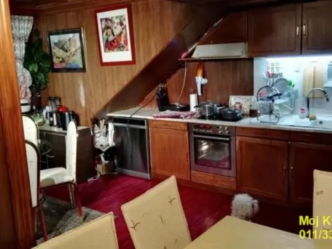 Prodaja, četvorosoban stan, 142m², Zemun Centar, Zemun Sve Podlokacije - image 4