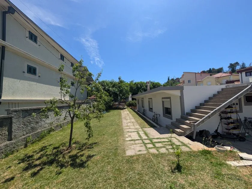 Sale, house, 140m², Zagorič, Podgorica