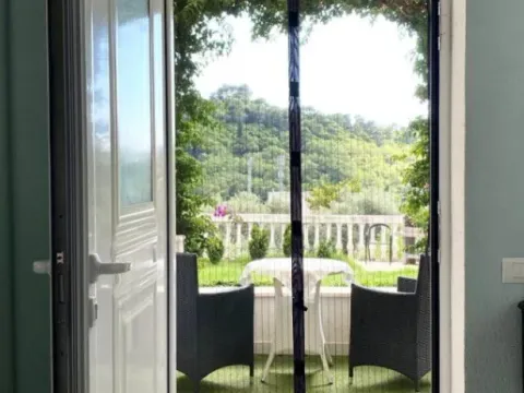 Sale, one bedroom apartment, 50m², Petrovac, Budva - image 2