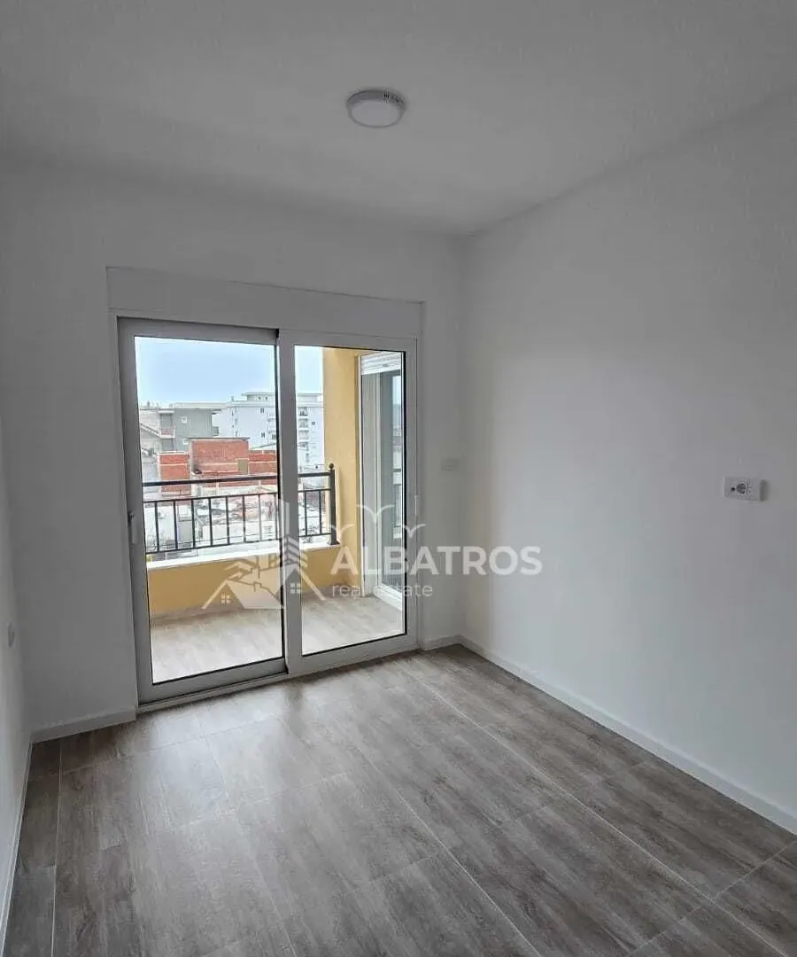 Rent, one bedroom apartment, 48m², Bar, Crna Gora