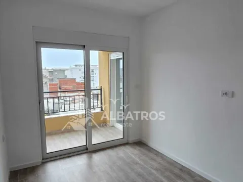 Rent, one bedroom apartment, 48m², Bar, Crna Gora - image 4