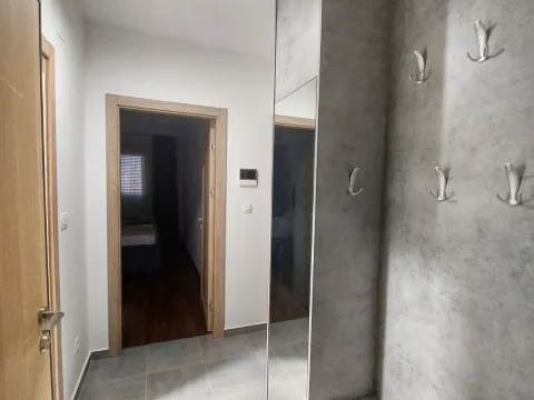 Rent, one bedroom apartment, 50m², Master Kvart, Podgorica - image 10