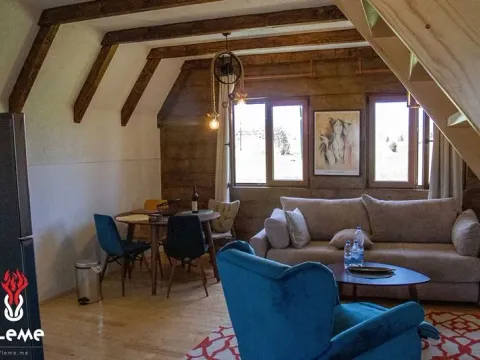 Prodaja, trosoban stan, 53m², Žabljak, Crna Gora - image 4