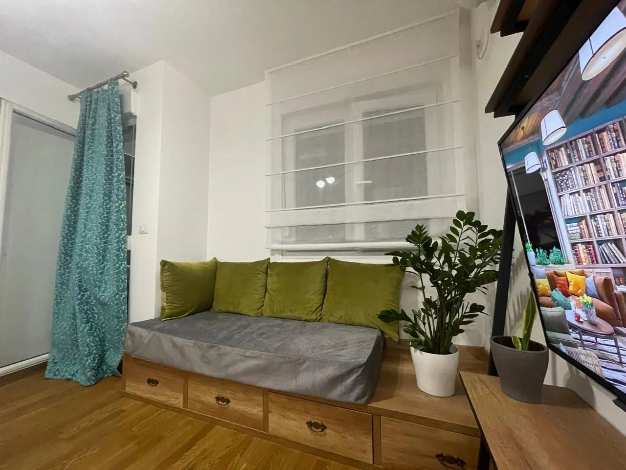 Izdavanje, jednosoban stan, 52m², City Kvart, Podgorica