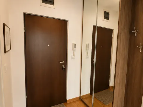 Rent, one bedroom apartment, 44m², City Kej, Podgorica - image 5